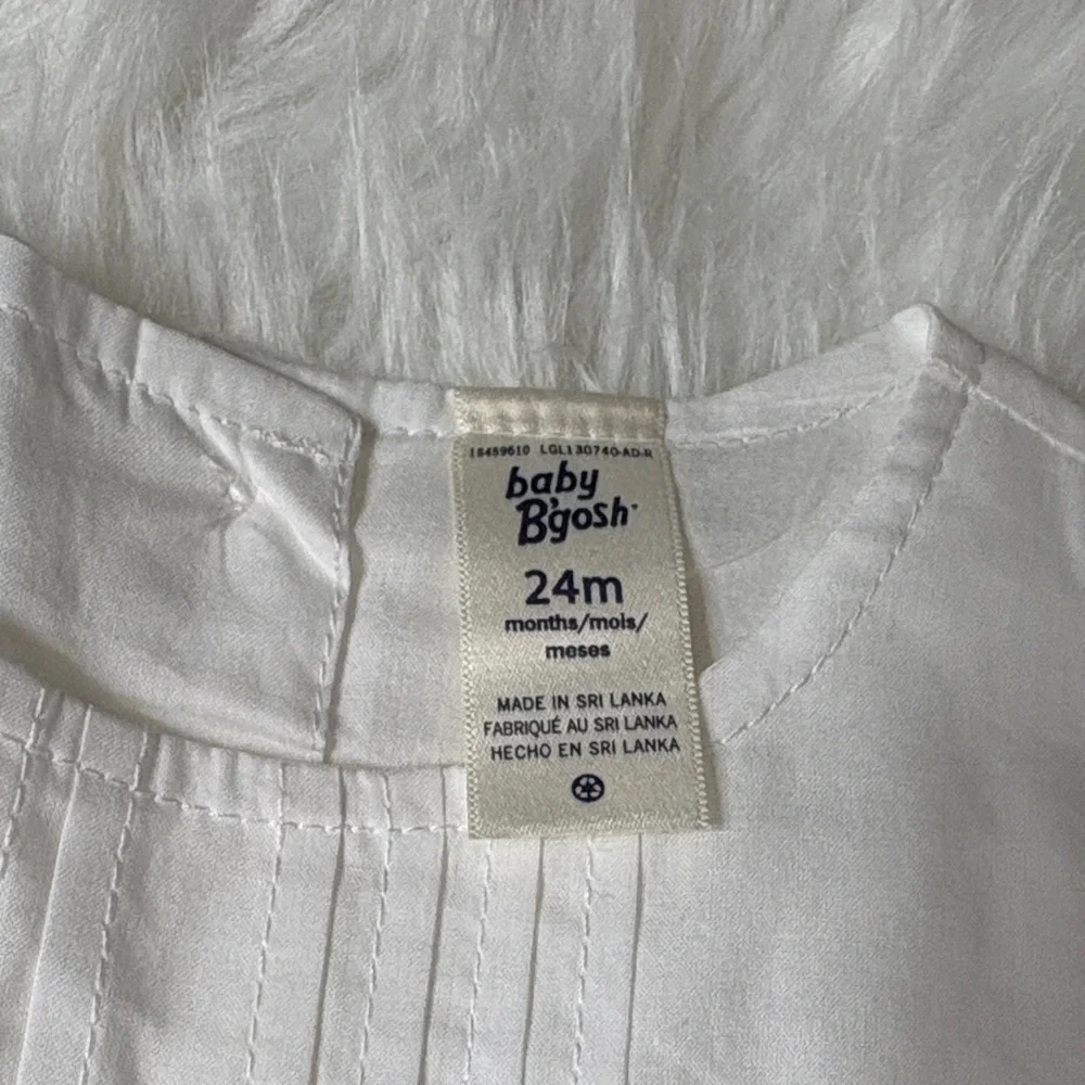 OshKosh B'gosh White Eyelet Casual Dress - Picture 2 of 10
